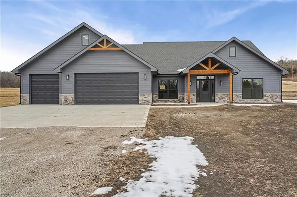 $525,000 | 710 Northwest 1501st Road, Holden, MO 64040