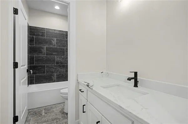 $525,000 | 710 Northwest 1501st Road, Holden, MO 64040