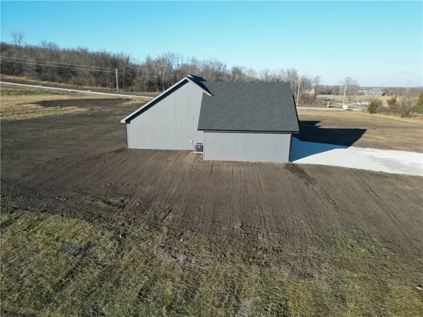 $525,000 | 710 Northwest 1501st Road, Holden, MO 64040
