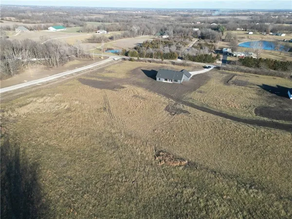 $525,000 | 710 Northwest 1501st Road, Holden, MO 64040