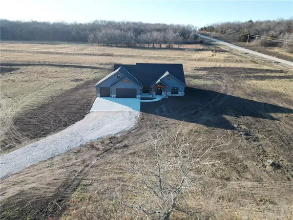 $525,000 | 710 Northwest 1501st Road, Holden, MO 64040