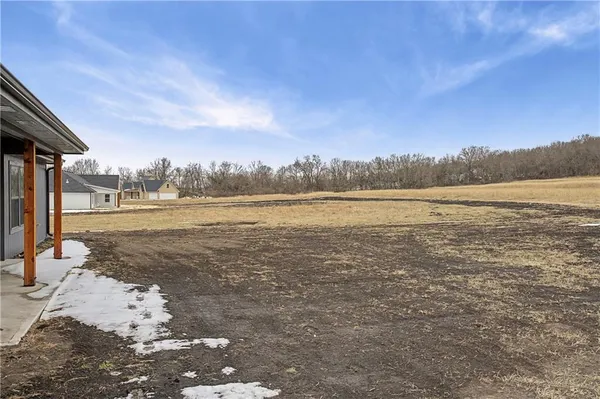 $525,000 | 710 Northwest 1501st Road, Holden, MO 64040