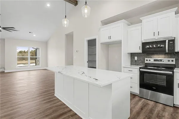 $525,000 | 710 Northwest 1501st Road, Holden, MO 64040