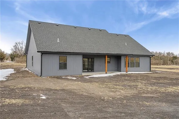 $525,000 | 710 Northwest 1501st Road, Holden, MO 64040