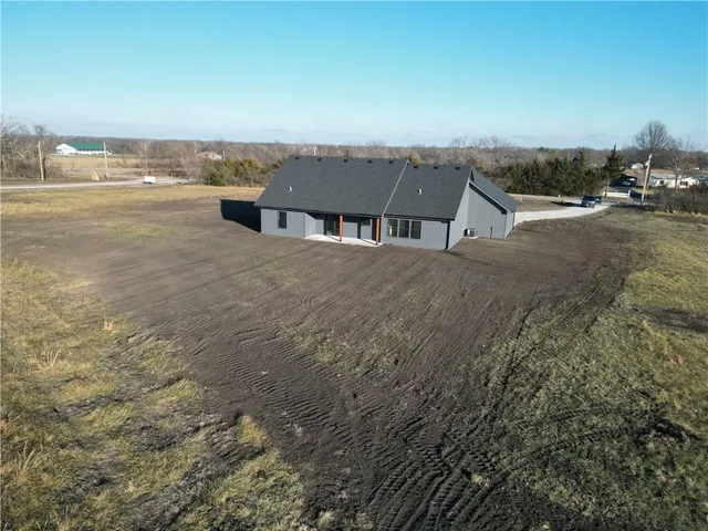 $540,000 | 710 Northwest 1501st Road, Holden, MO 64040