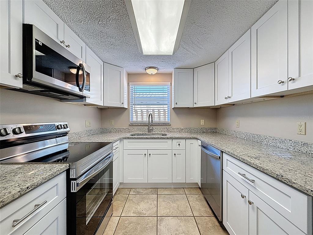 7335 Castanea Drive Port Richey, FL 34668 - Photo 11 of 35 Gallery Image 11