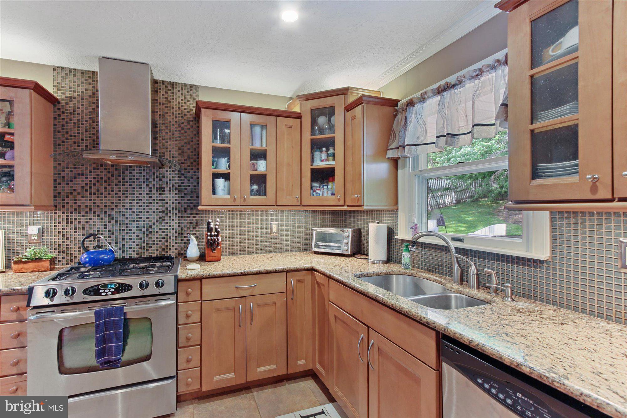 3410 Kingston Road York, PA 17402 - Photo 11 of 25 Gallery Image 11