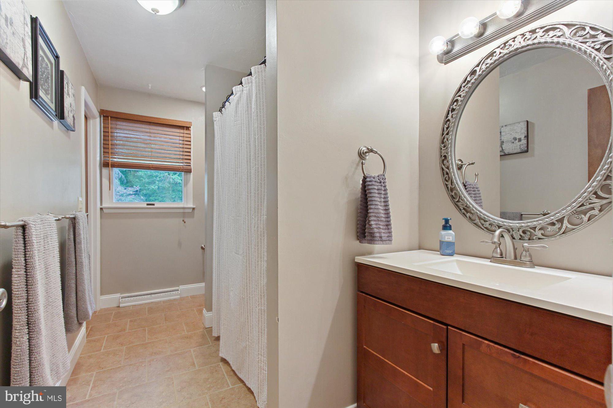 3410 Kingston Road York, PA 17402 - Photo 17 of 25 Gallery Image 17