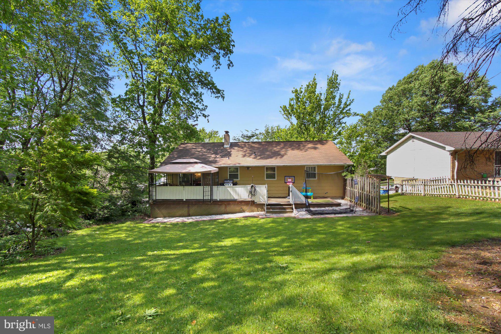 3410 Kingston Road York, PA 17402 - Photo 4 of 25 Gallery Image 4