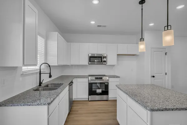 $289,870 | 122 Ironhorse Way, Dickson, TN 37055