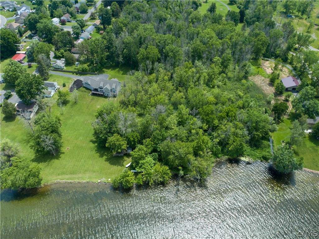 8861 Shellman Drive Cicero, NY 13039 - Photo 4 of 50 Over 6 acres of land and 700 feet of lake front pr