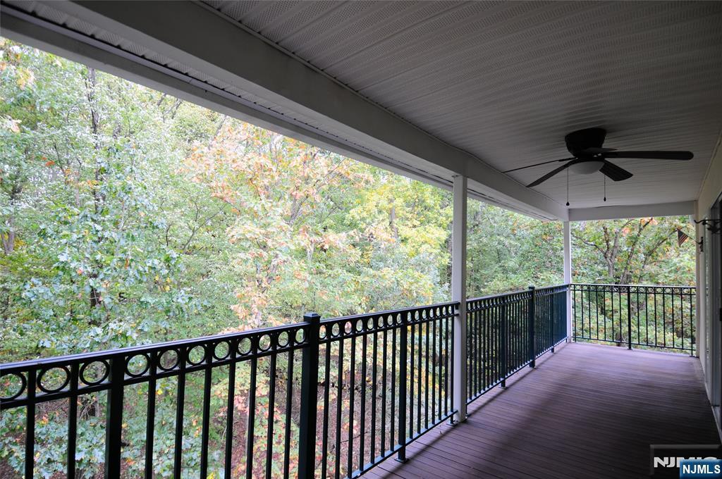 401 Dercole Court, Unit 332 Norwood, NJ 07648 - Photo 20 of 32