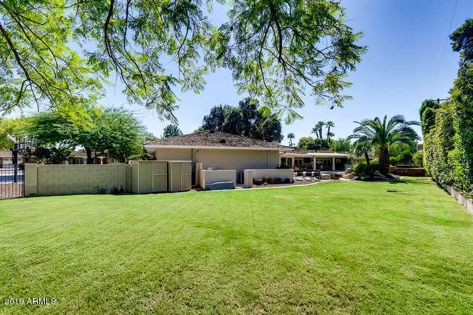 330 West Lawrence Road Phoenix, AZ 85013 - Photo 35 of 39 Backyard