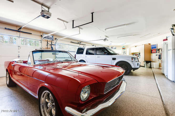 330 West Lawrence Road Phoenix, AZ 85013 - Photo 36 of 39 3 Car garage