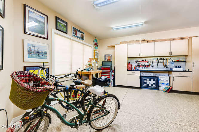 330 West Lawrence Road Phoenix, AZ 85013 - Photo 37 of 39 Garage