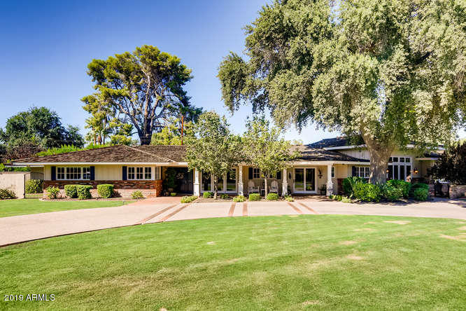 330 West Lawrence Road Phoenix, AZ 85013 - Photo 4 of 39 Circle drive by front door