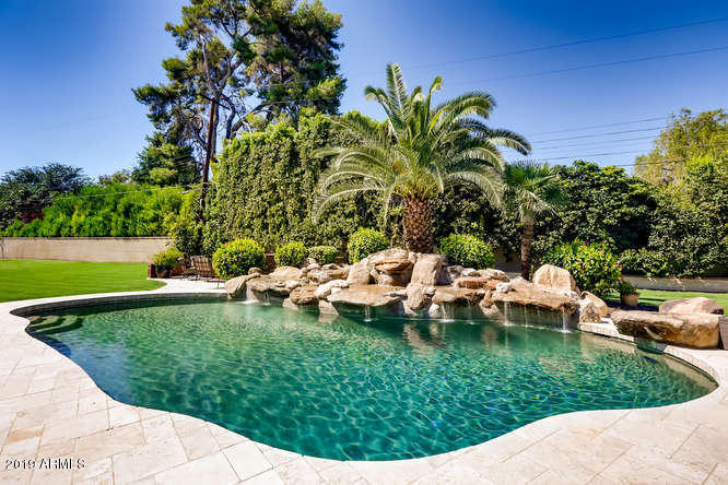 330 West Lawrence Road Phoenix, AZ 85013 - Photo 9 of 39 Resort like backyard