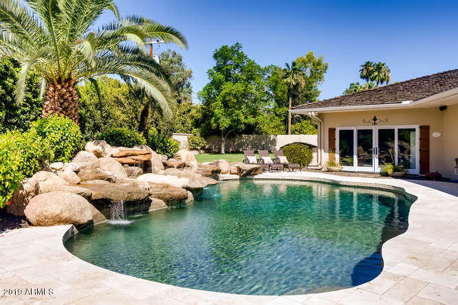 330 West Lawrence Road Phoenix, AZ 85013 - Photo 10 of 39 Diving salt water pool