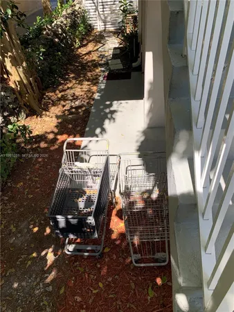 $2,200 | 130 Mendoza Avenue, Unit 42, Coral Gables, FL 33134