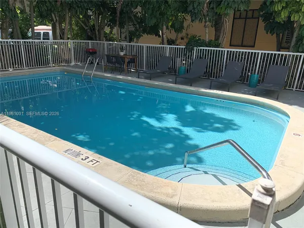 $2,200 | 130 Mendoza Avenue, Unit 42, Coral Gables, FL 33134