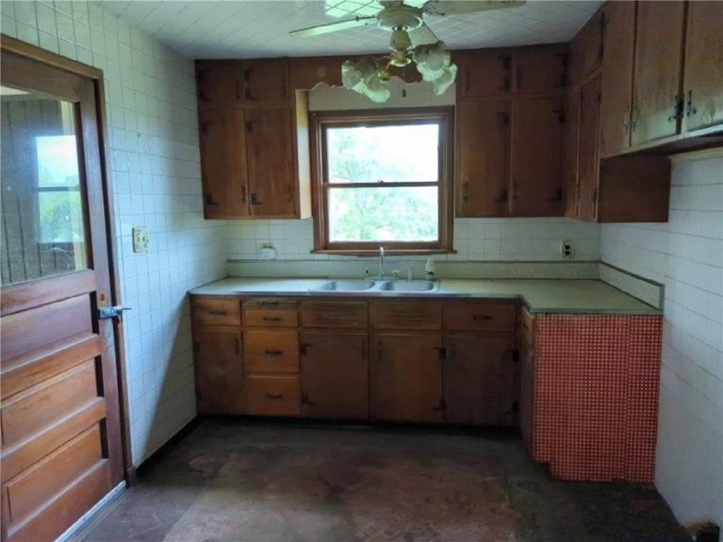 188 Van Meter Road Rostraver Township, PA 15012 - Photo 9 of 12 Gallery Image 9