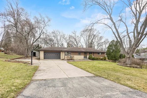 $463,000 | 15945 Smith Drive, Brookfield, WI 53005