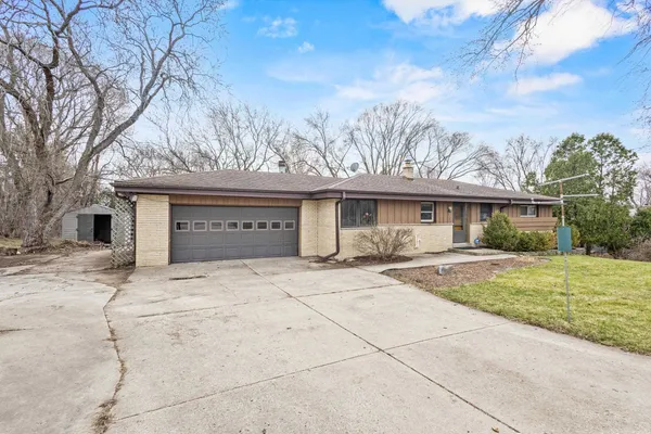 $463,000 | 15945 Smith Drive, Brookfield, WI 53005