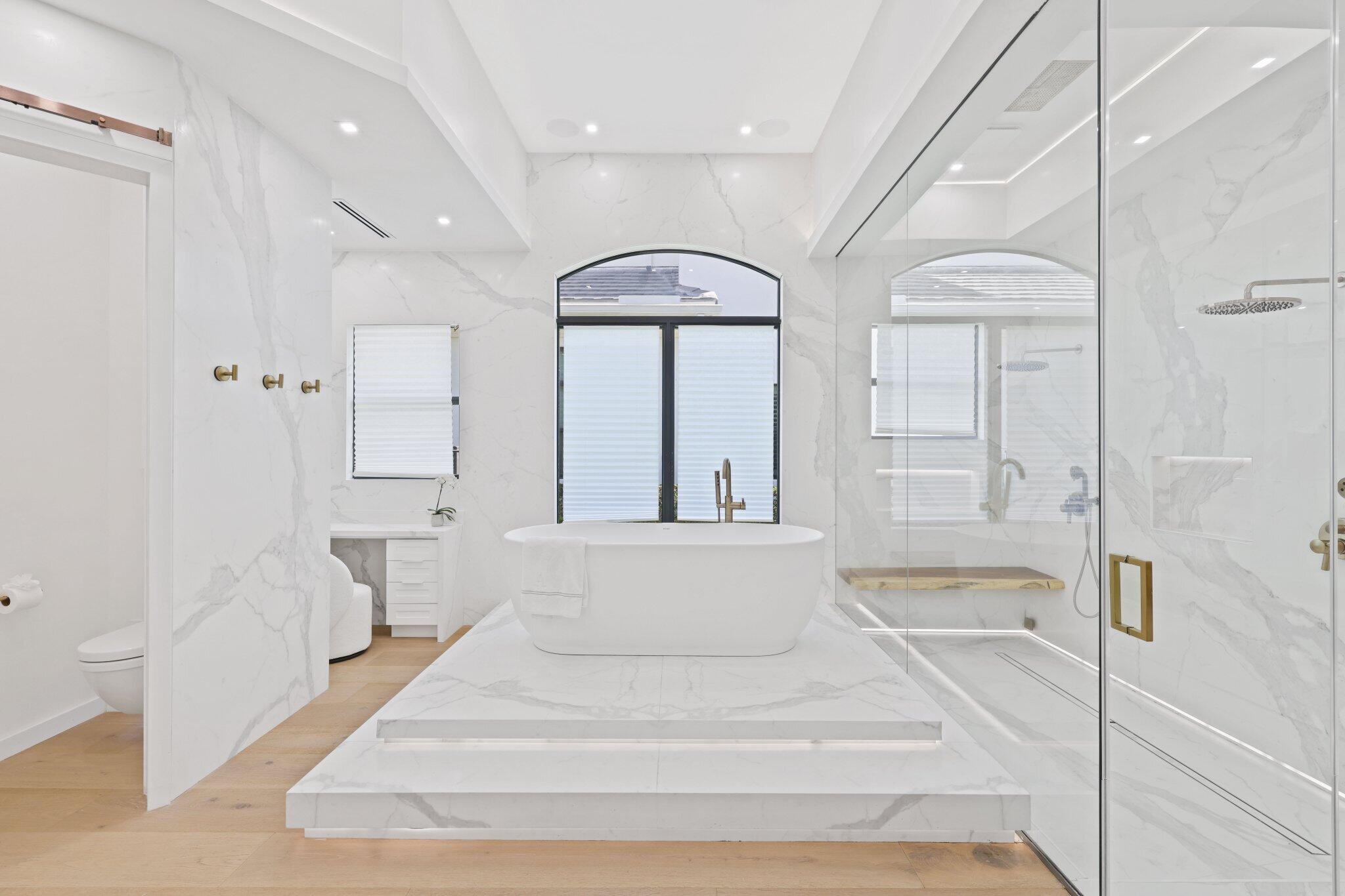 9599 Moritz Way Delray Beach, FL 33446 - Photo 33 of 75 primary bath