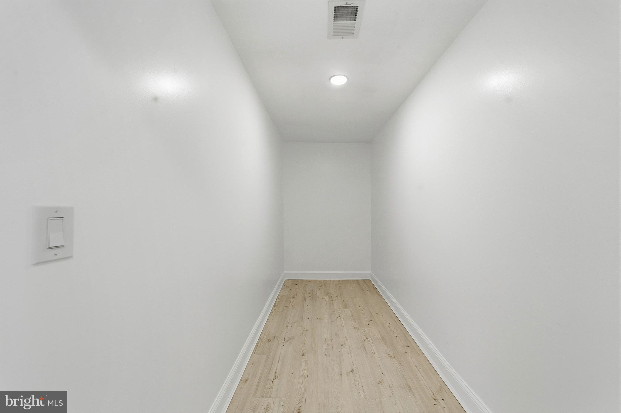 523 Front Street Palmyra, NJ 08065 - Photo 7 of 30 a view of room