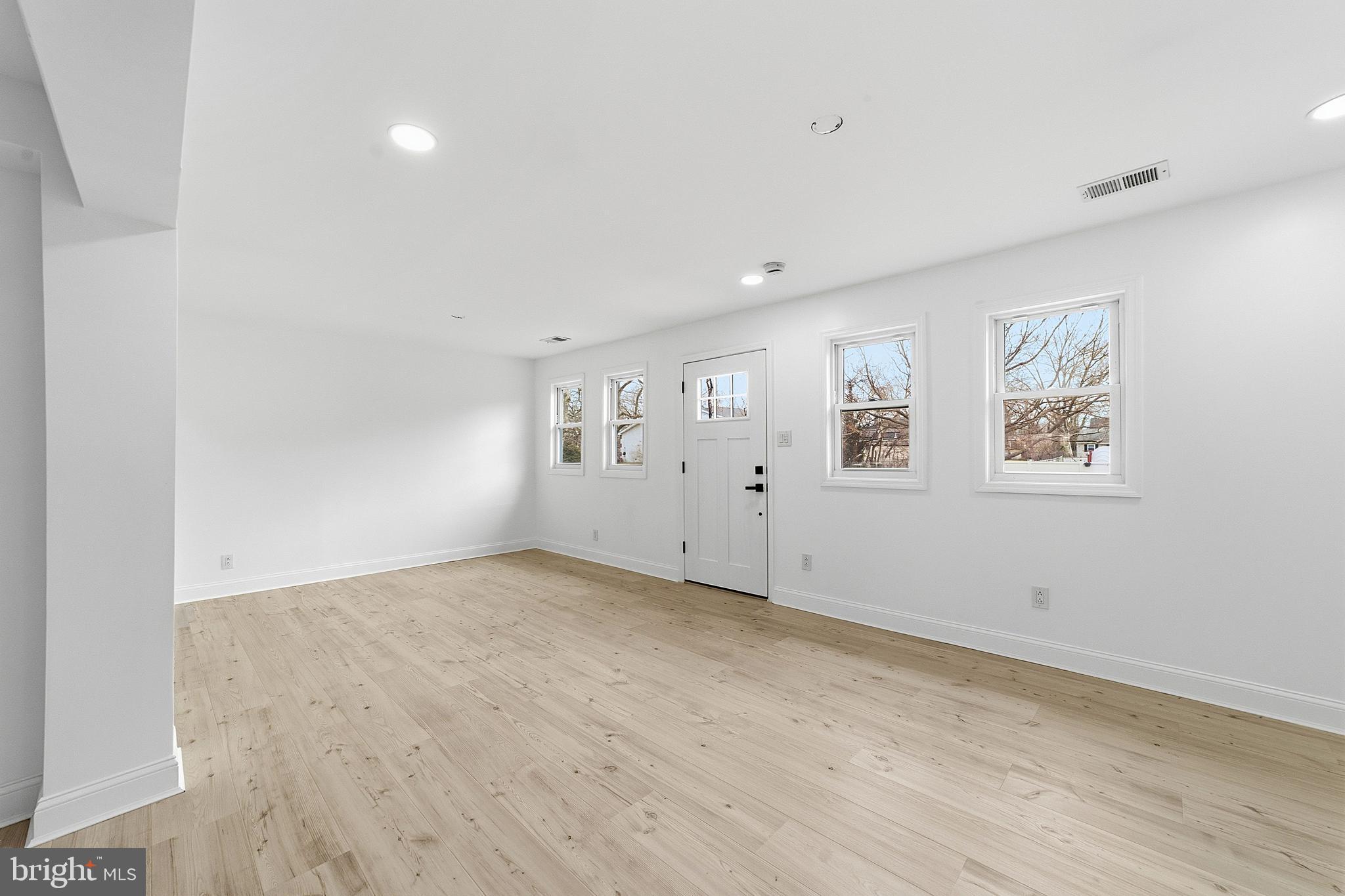 523 Front Street Palmyra, NJ 08065 - Photo 10 of 30