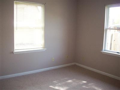 136 Robert Road Nicholasville, KY 40356 - Photo 8 of 19 Bedroom