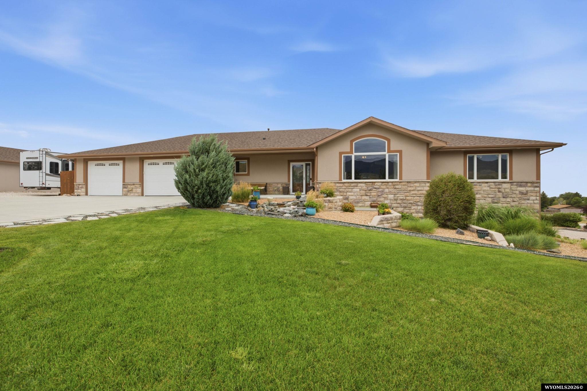 4820 South Valley Road Casper, WY 82604 - Photo 2 of 39 Gallery Image 2