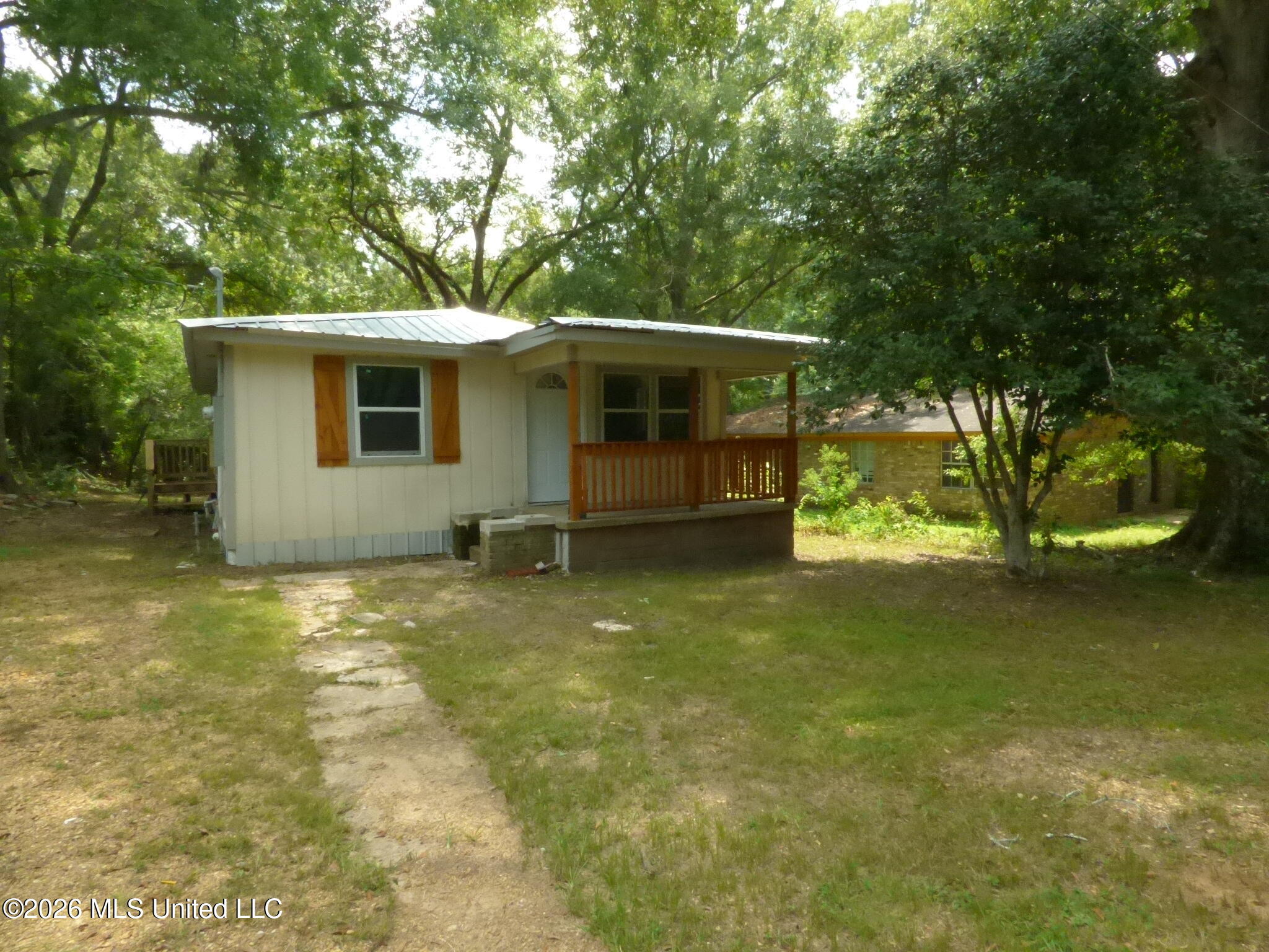 203 Peters Street Summit, MS 39666 - Photo 1 of 17 P1350856
