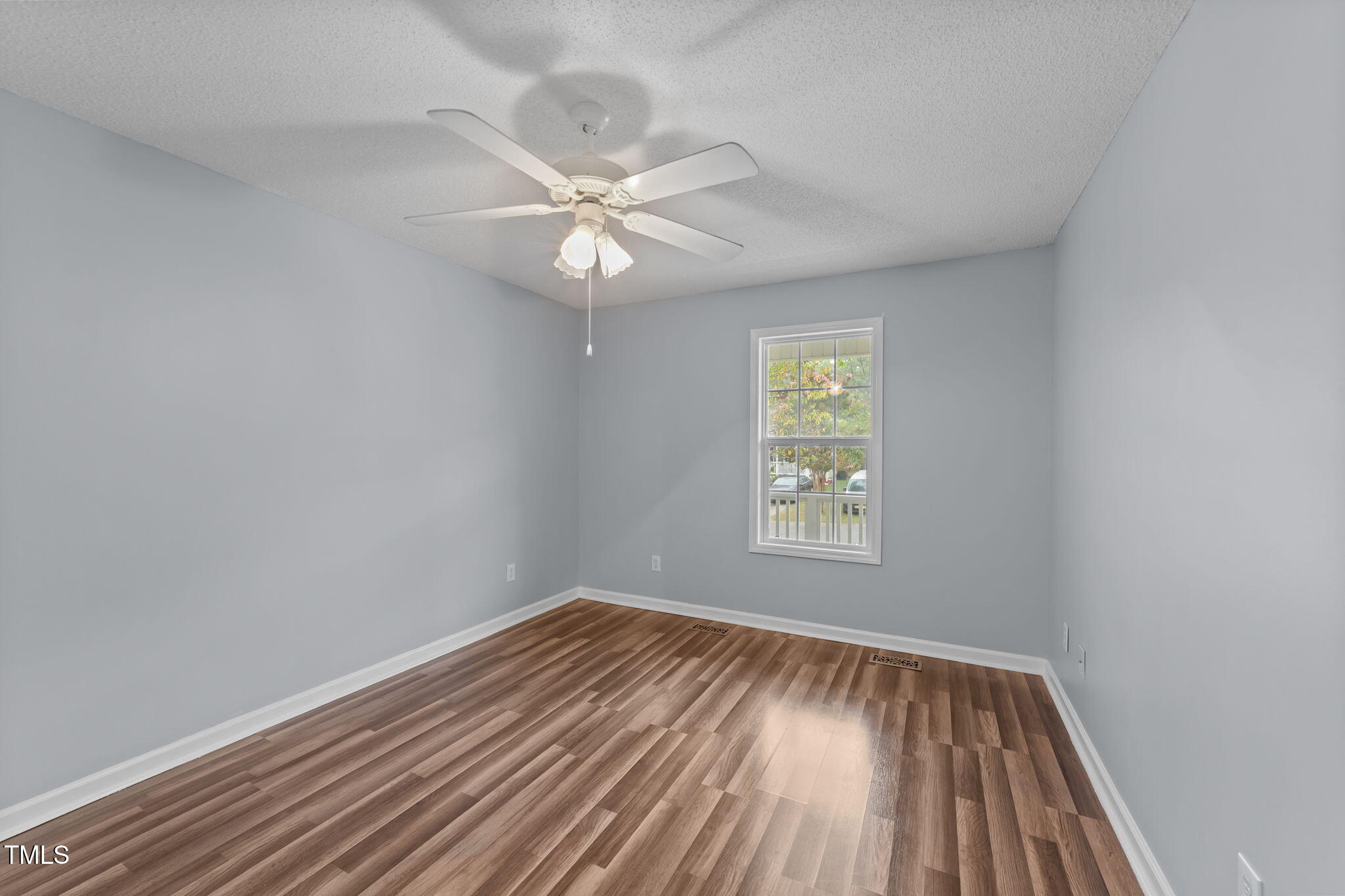 1029 Cove Circle Clayton, NC 27520 - Photo 14 of 22 30-web-or-mls-VB4A1879