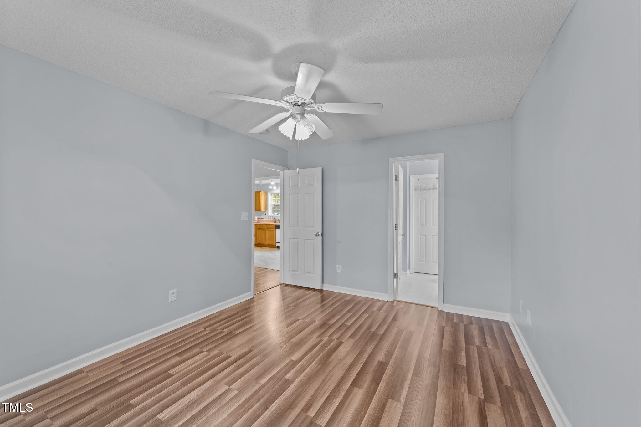 1029 Cove Circle Clayton, NC 27520 - Photo 9 of 22 32-web-or-mls-VB4A1885