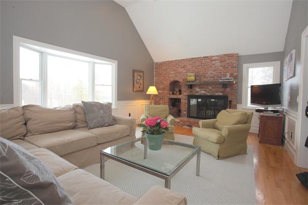236 Old Littleton Road Harvard, MA 01451 - Photo 5 of 26