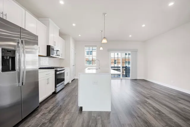 $349,900 | 10617 Owain Way, Orland Park, IL 60462