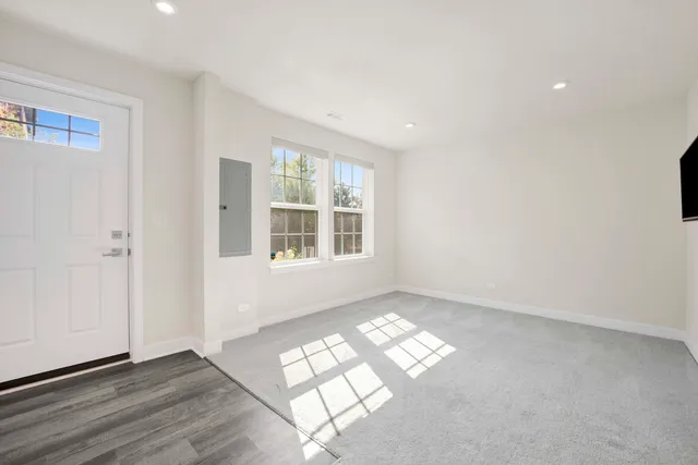 $349,900 | 10617 Owain Way, Orland Park, IL 60462