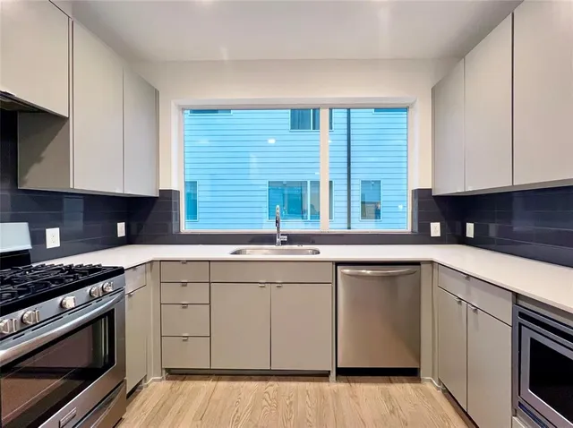 $2,600 | 1430 Grigsby Avenue, Unit 102, Dallas, TX 75204