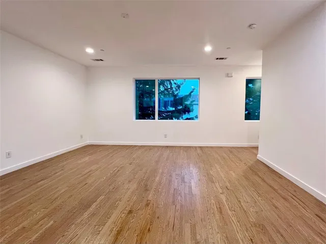 $2,600 | 1430 Grigsby Avenue, Unit 102, Dallas, TX 75204