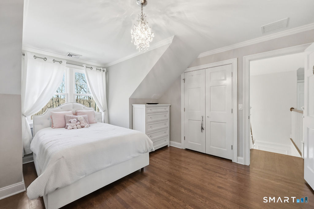 21 Split Rock Road Newtown, CT 06470 - Photo 20 of 40