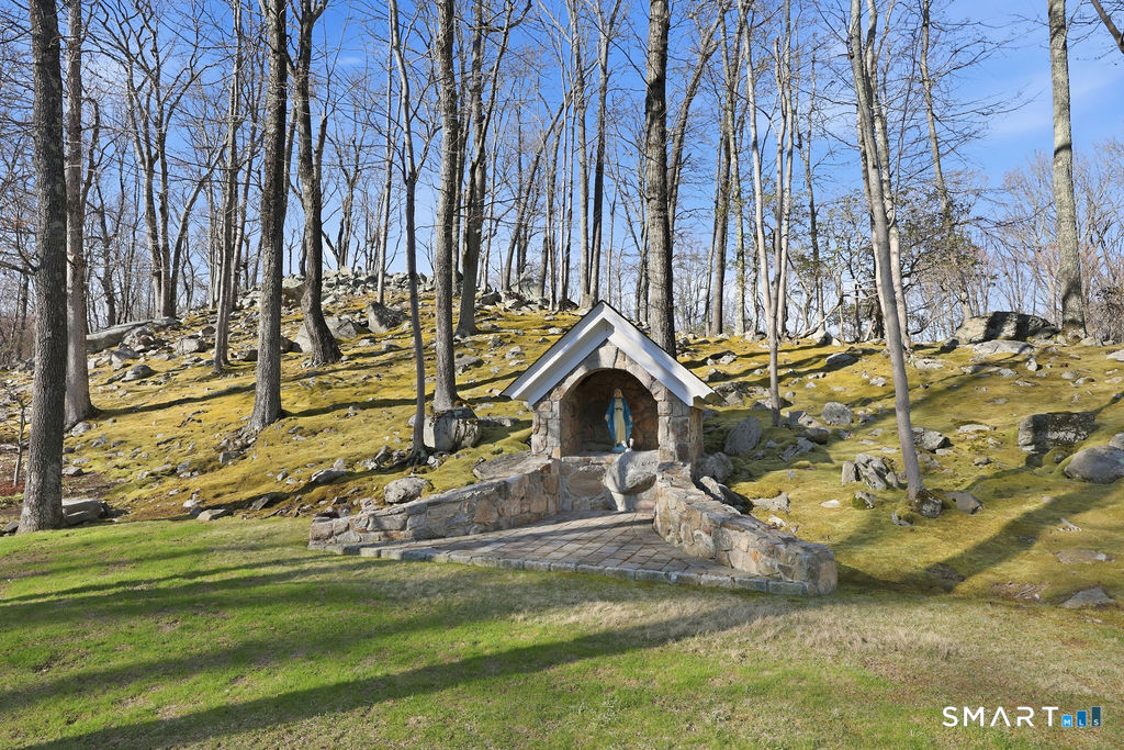 21 Split Rock Road Newtown, CT 06470 - Photo 30 of 40