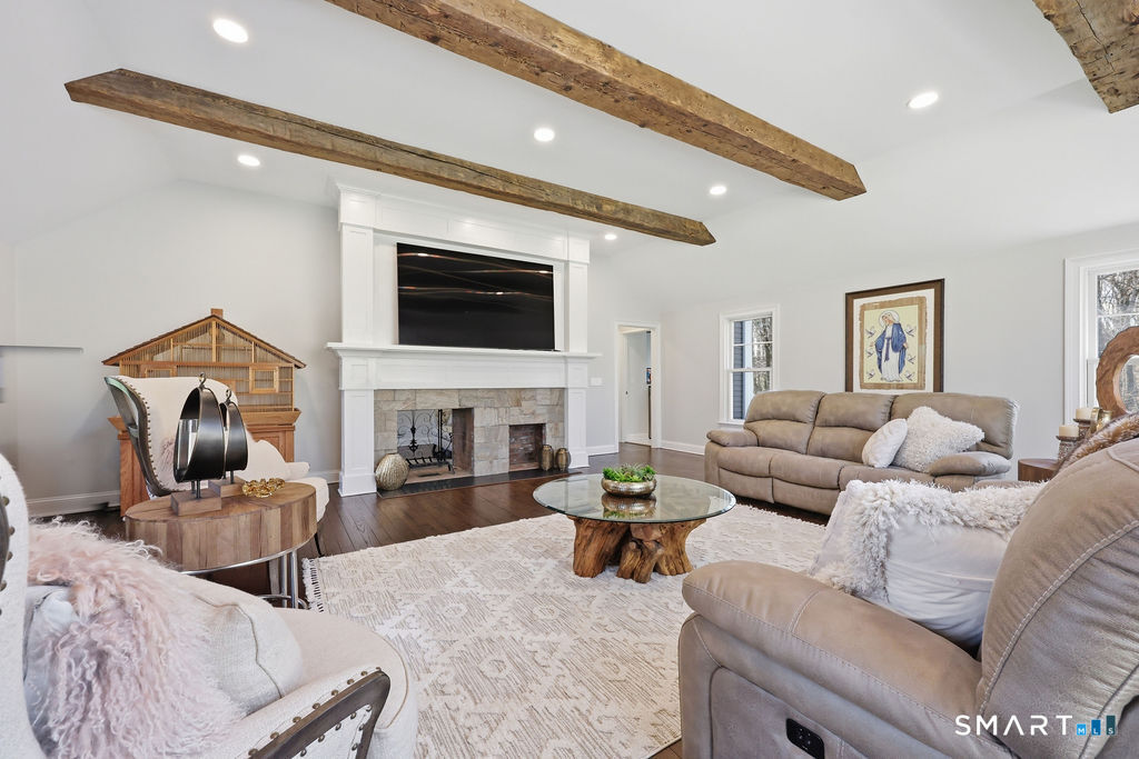 21 Split Rock Road Newtown, CT 06470 - Photo 7 of 40