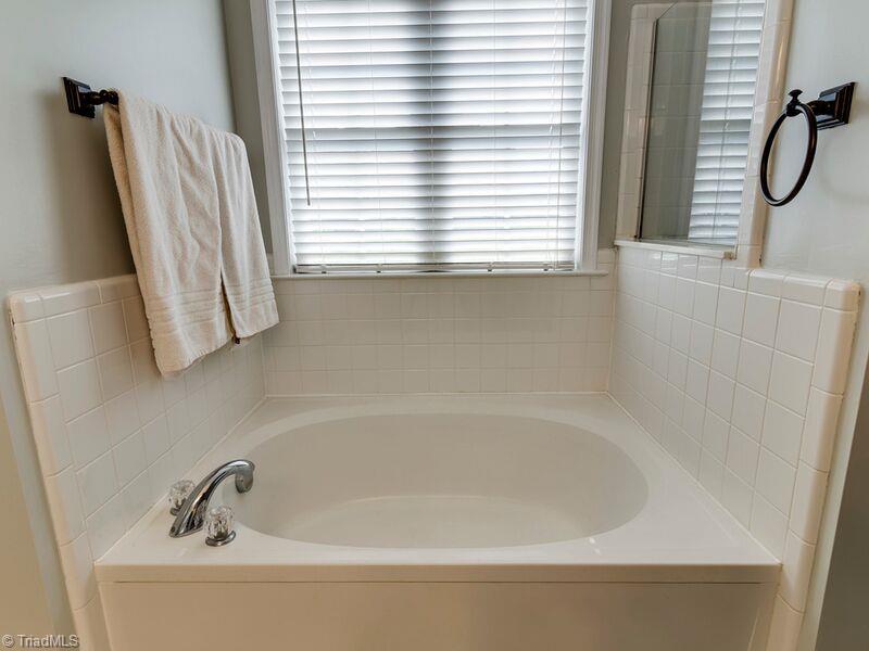 3628 Shadow Ridge Drive High Point, NC 27265 - Photo 16 of 24 Gallery Image 16