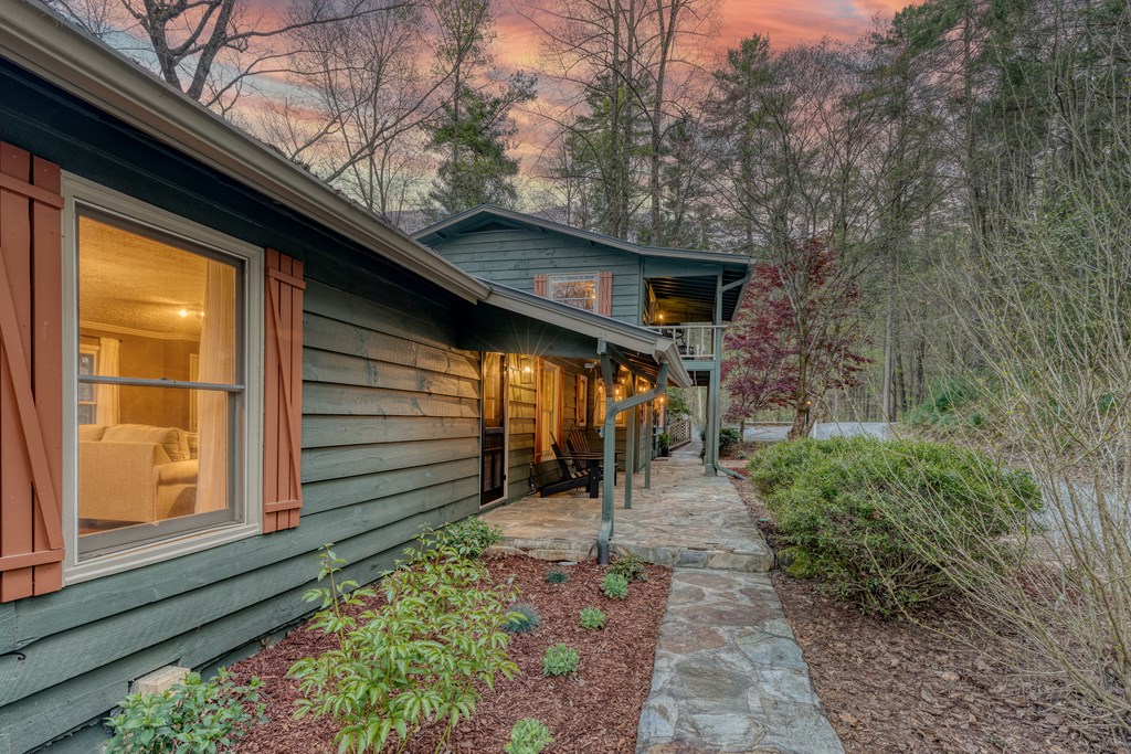 145 River Bend Lane Blue Ridge, GA 30513 - Photo 4 of 66