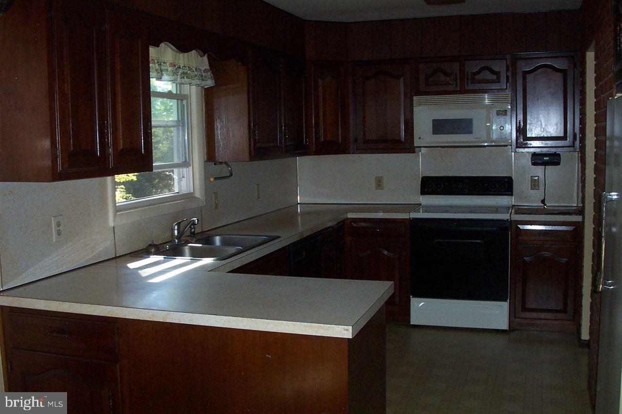 451 Mountain Road Liverpool, PA 17045 - Photo 3 of 10 Gallery Image 3