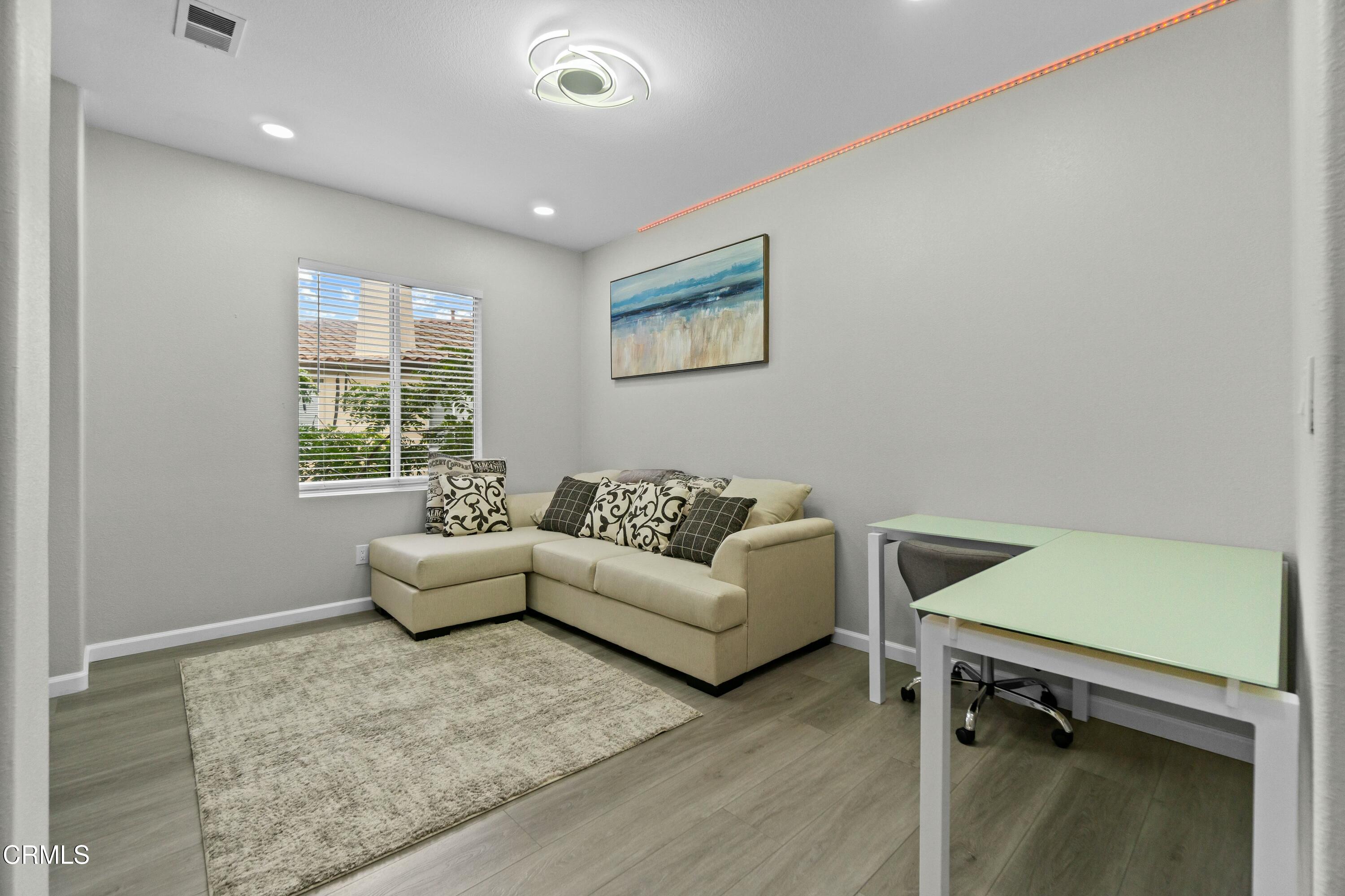 621 Sumner Way, Unit 2 Oceanside, CA 92058 - Photo 12 of 33 tempImage11Y9s5