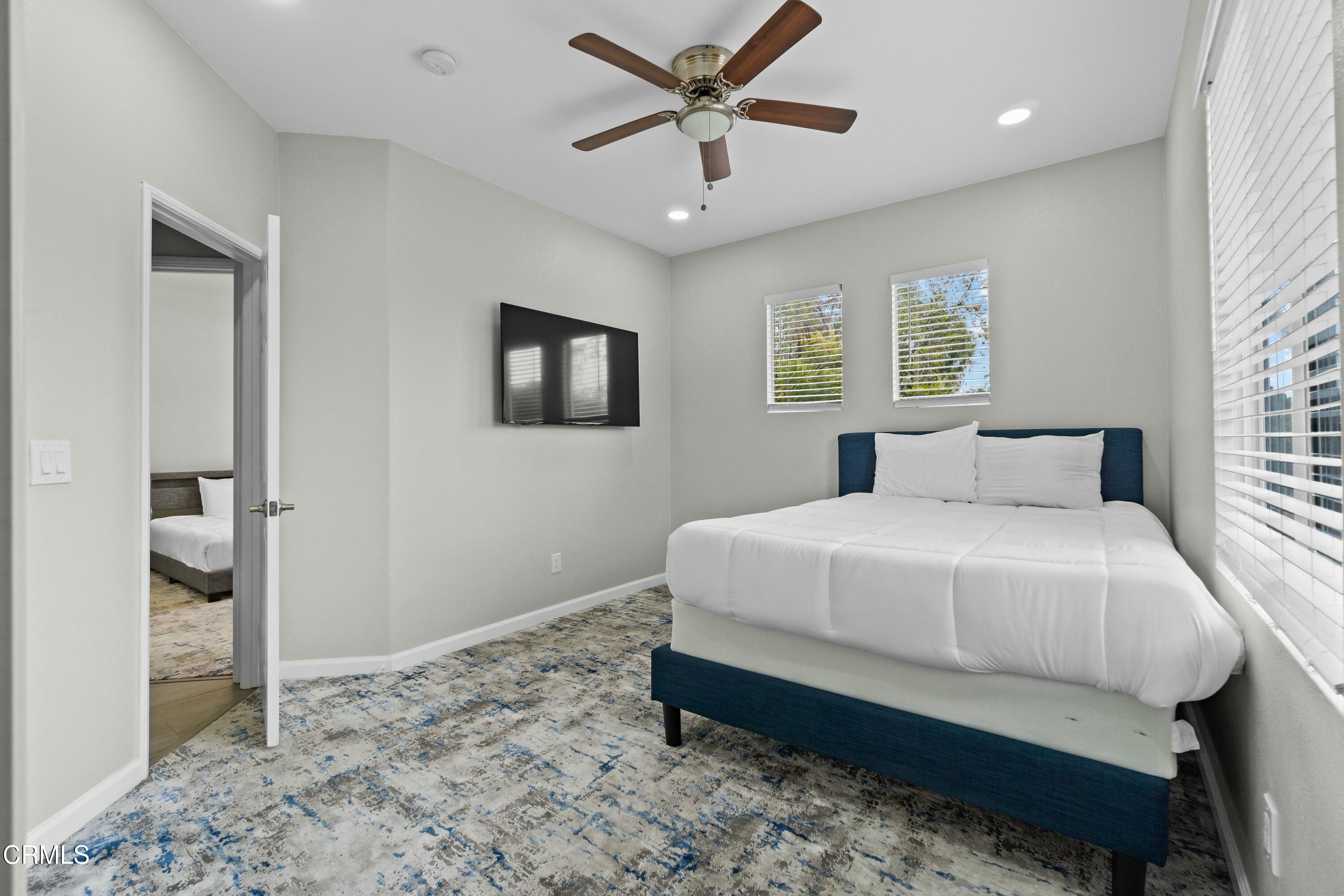 621 Sumner Way, Unit 2 Oceanside, CA 92058 - Photo 17 of 33 tempImage7rRcSf