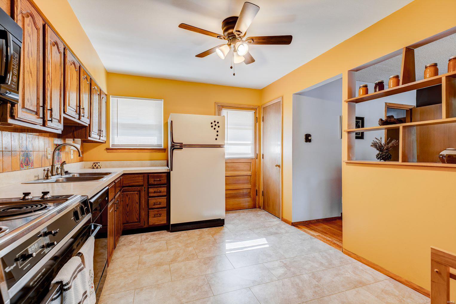 814 Teson Road Hazelwood, MO 63042 - Photo 7 of 16 Gallery Image 7