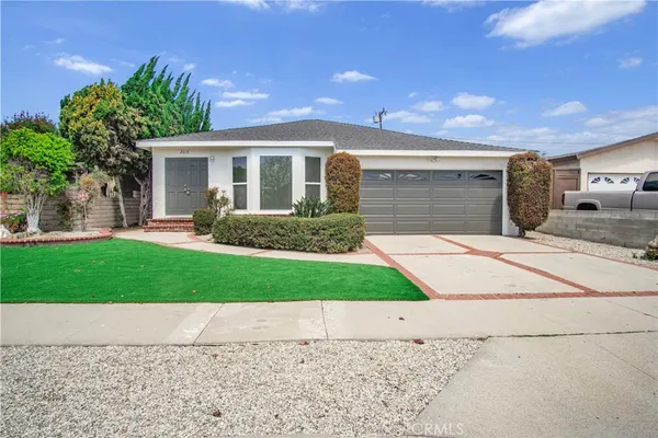 $4,300 | 2615 West 179th Street, Torrance, CA 90504